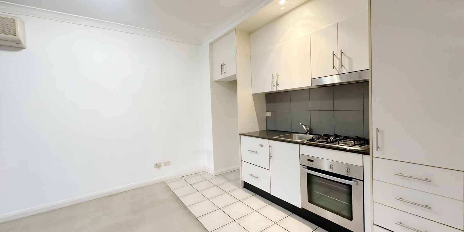 311/11A Lachlan Street Waterloo