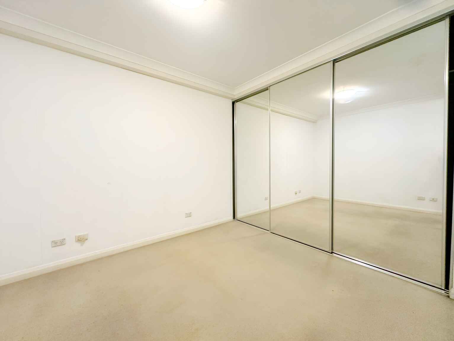 311/11A Lachlan Street Waterloo