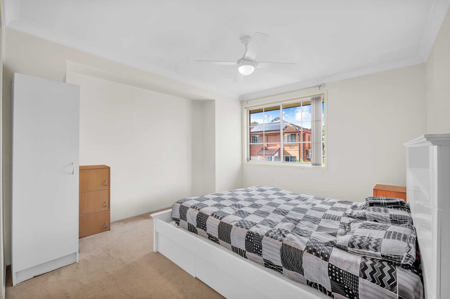 18 Dunn Way Blacktown
