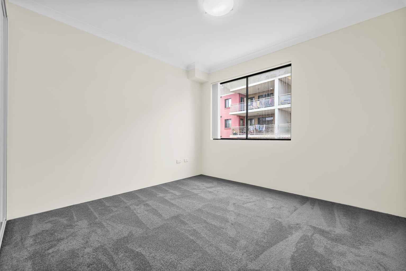 27/20 Fourth Avenue Blacktown