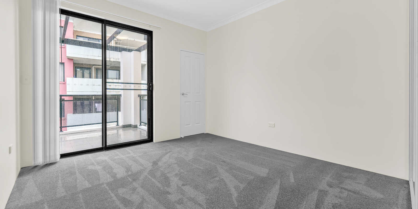27/20 Fourth Avenue Blacktown