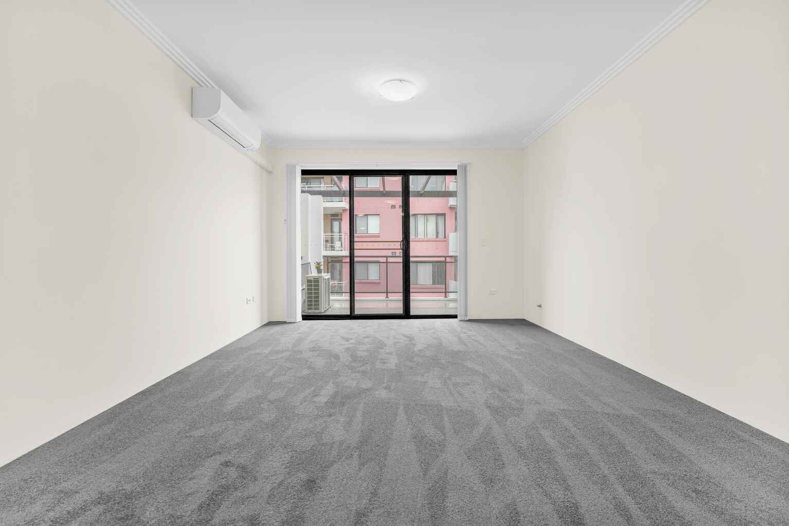 27/20 Fourth Avenue Blacktown