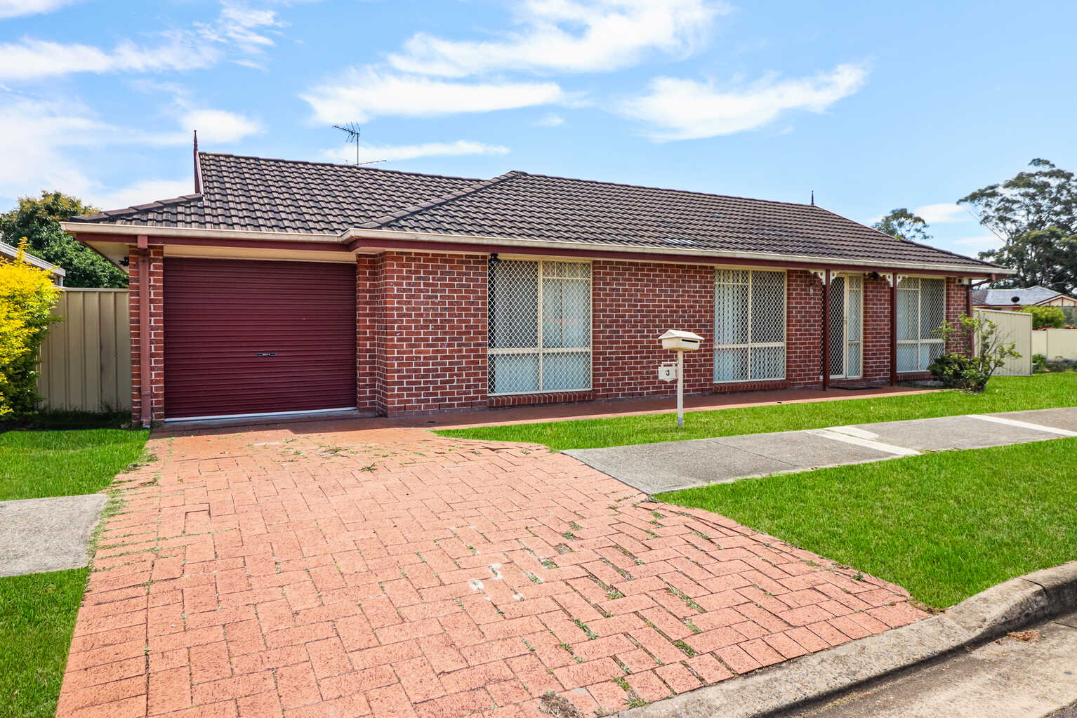 3 Seabrook Crescent Huntington Heights