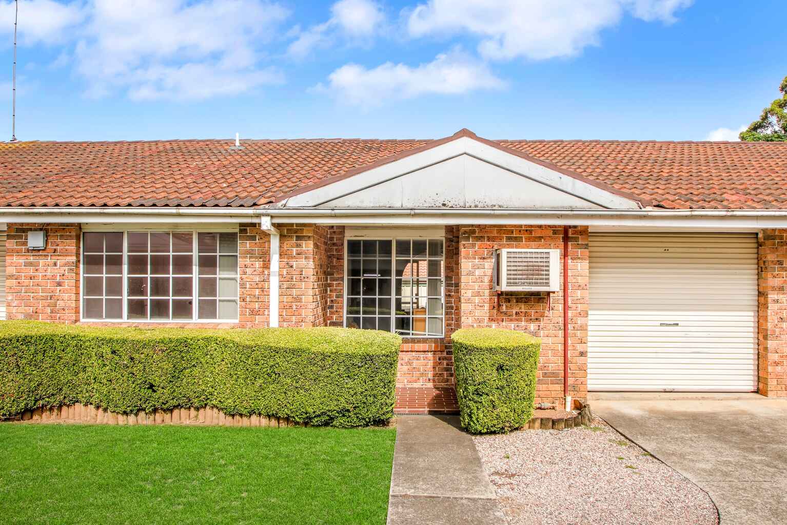 8/19 Fifth Avenue Blacktown