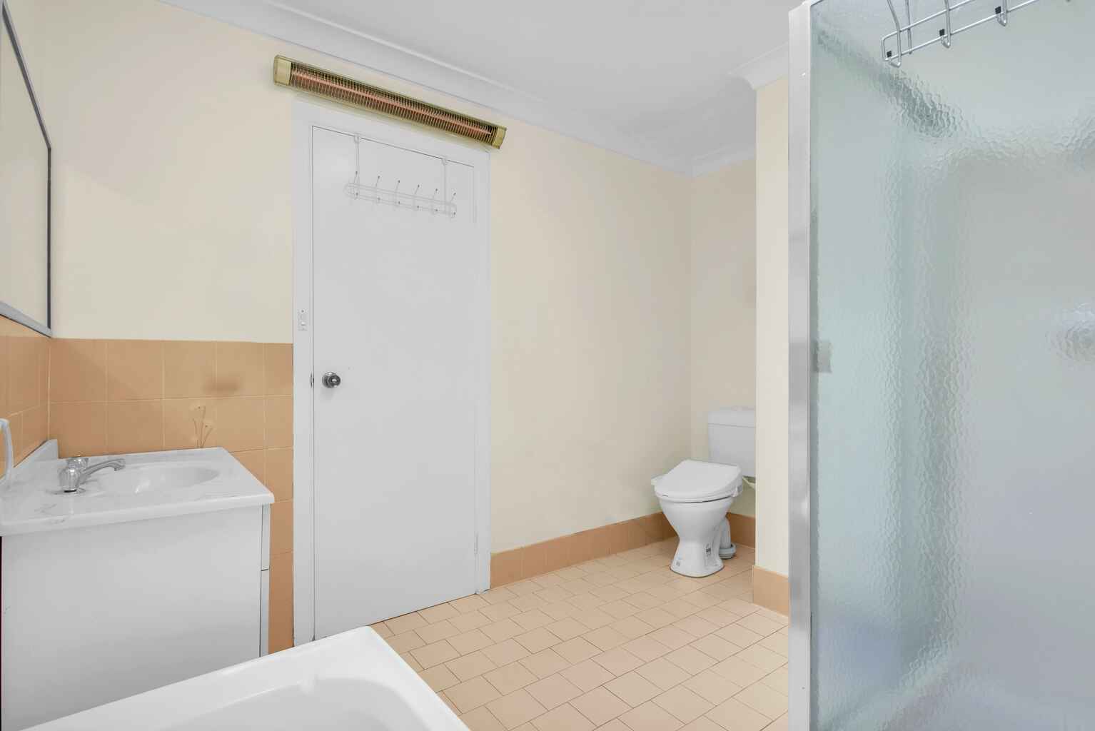 8/19 Fifth Avenue Blacktown