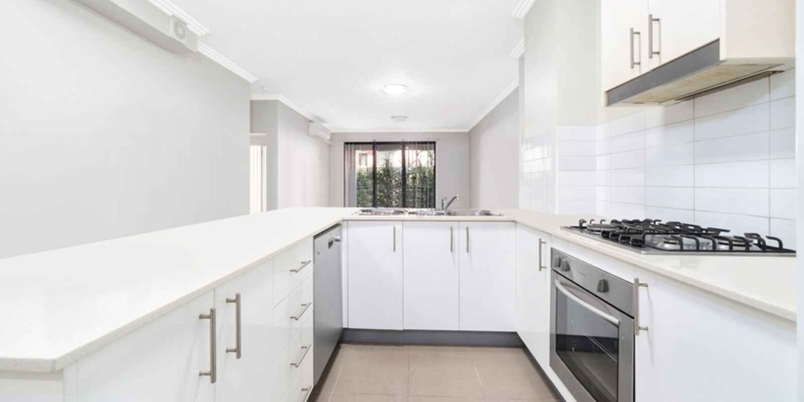 6/20 Fourth Avenue Blacktown