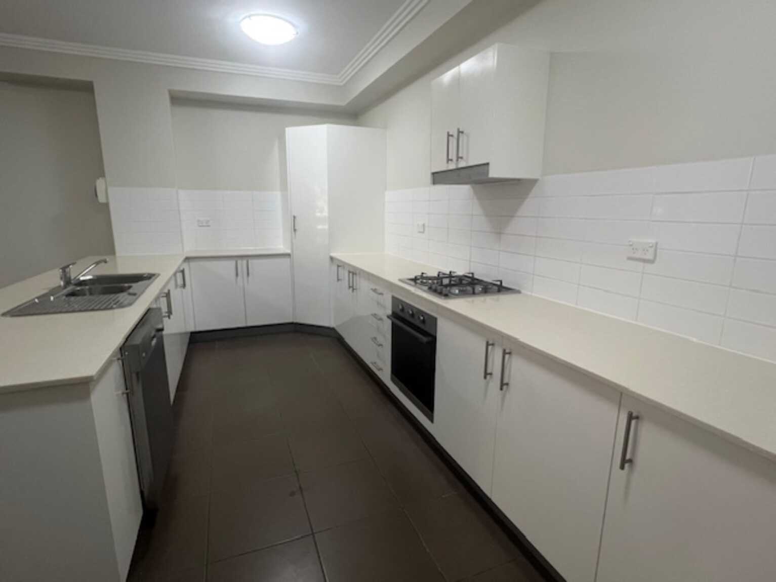 2/20-22 Fourth Avenue Blacktown