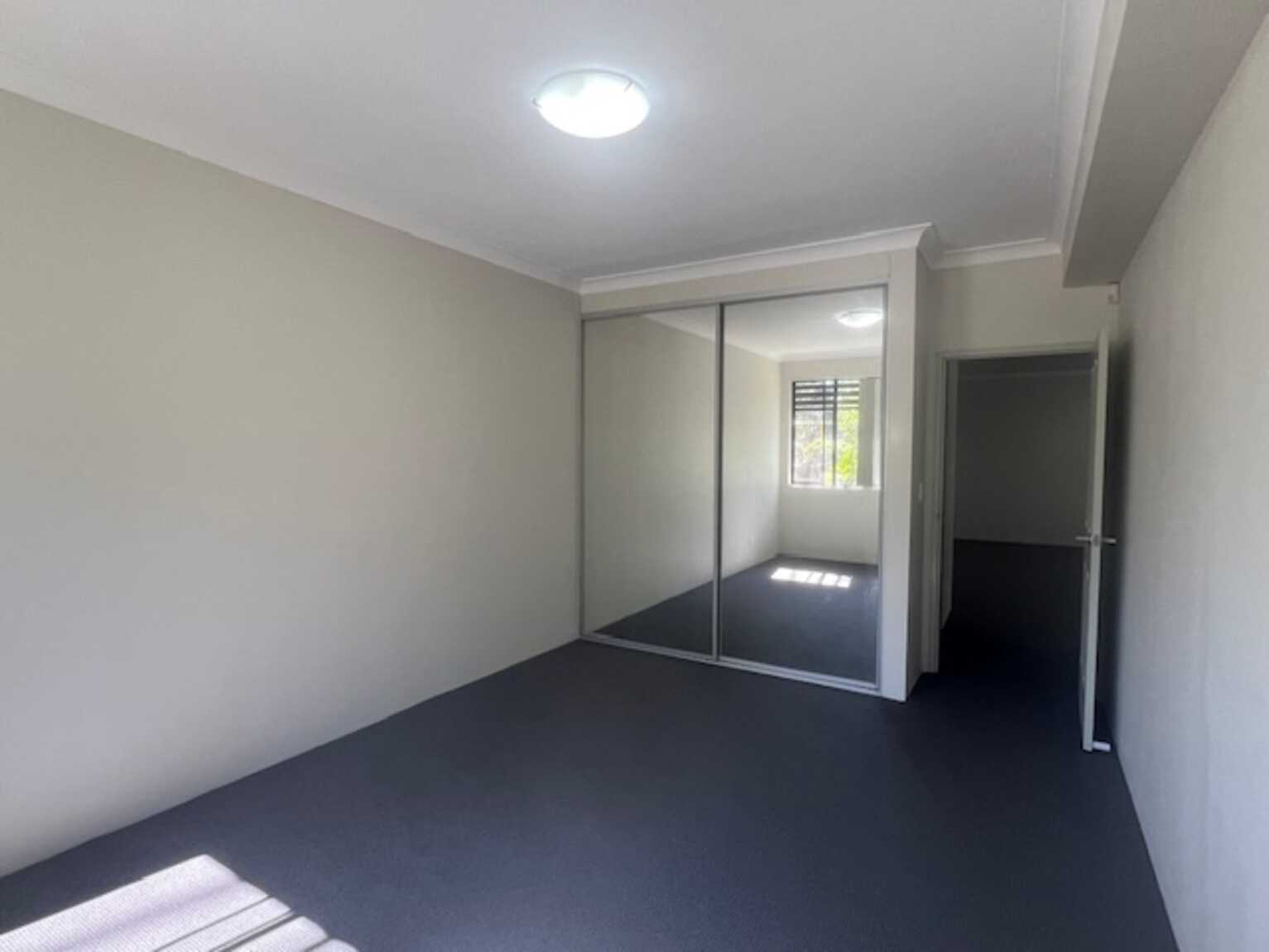 2/20-22 Fourth Avenue Blacktown