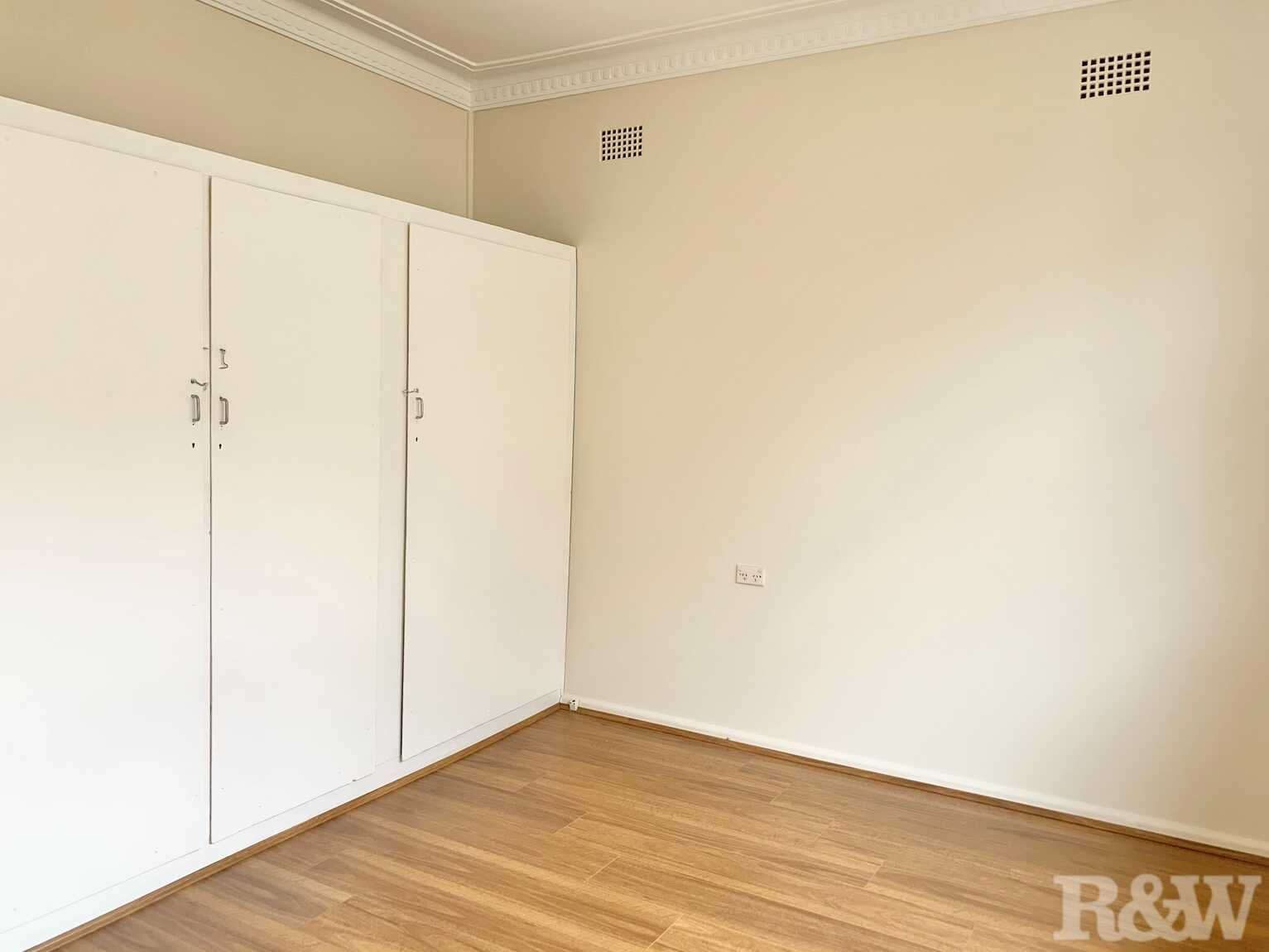 21 Blue Hills Crescent Blacktown