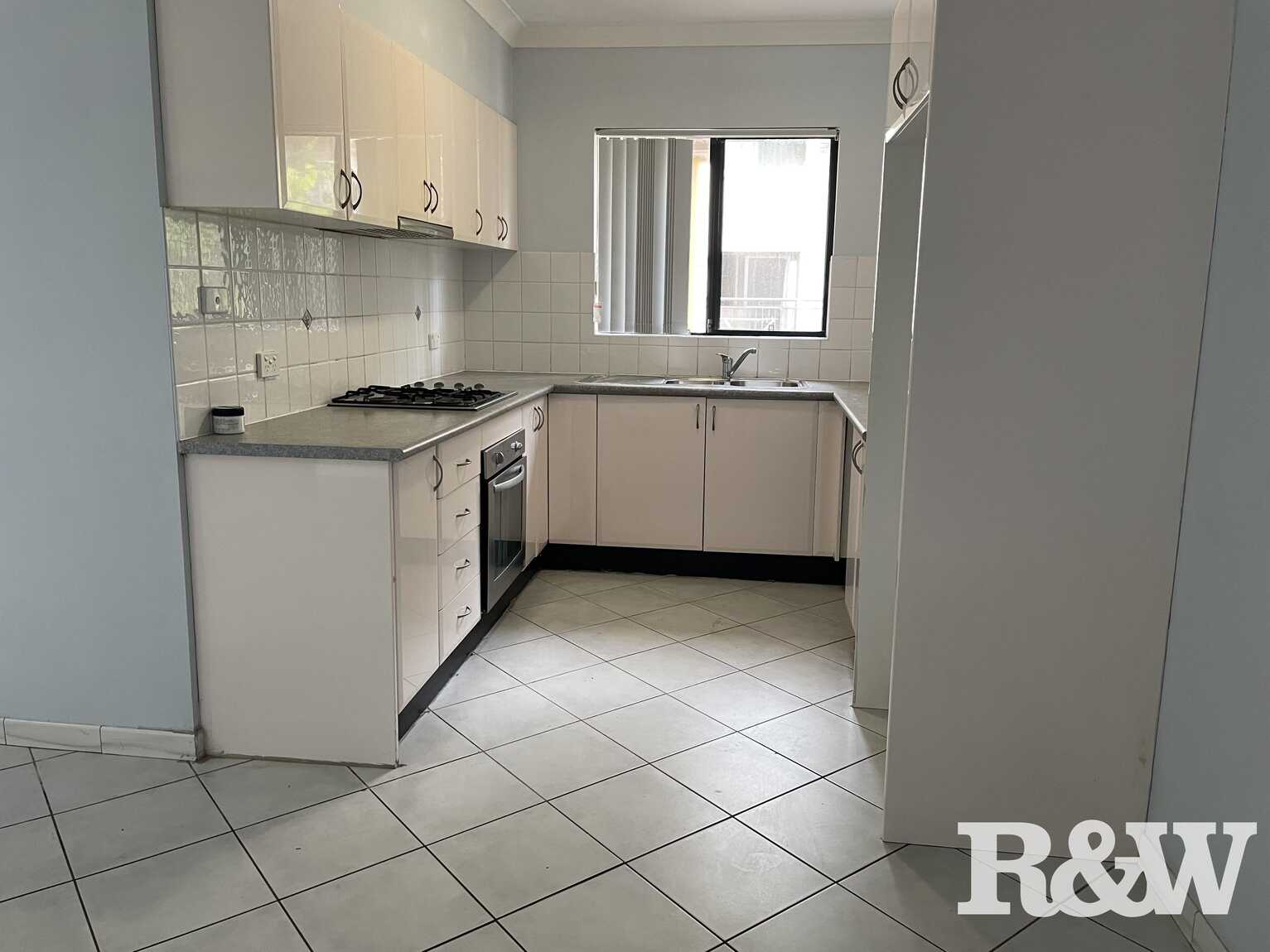 16/4-6 Clifton Street Blacktown