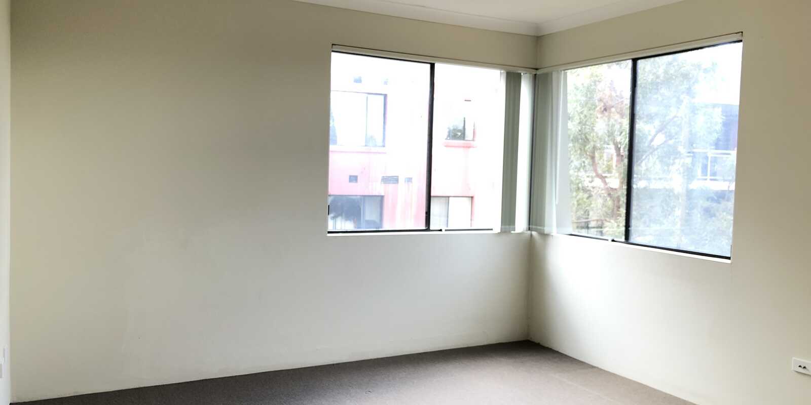 28/20-22 Fourth Avenue Blacktown