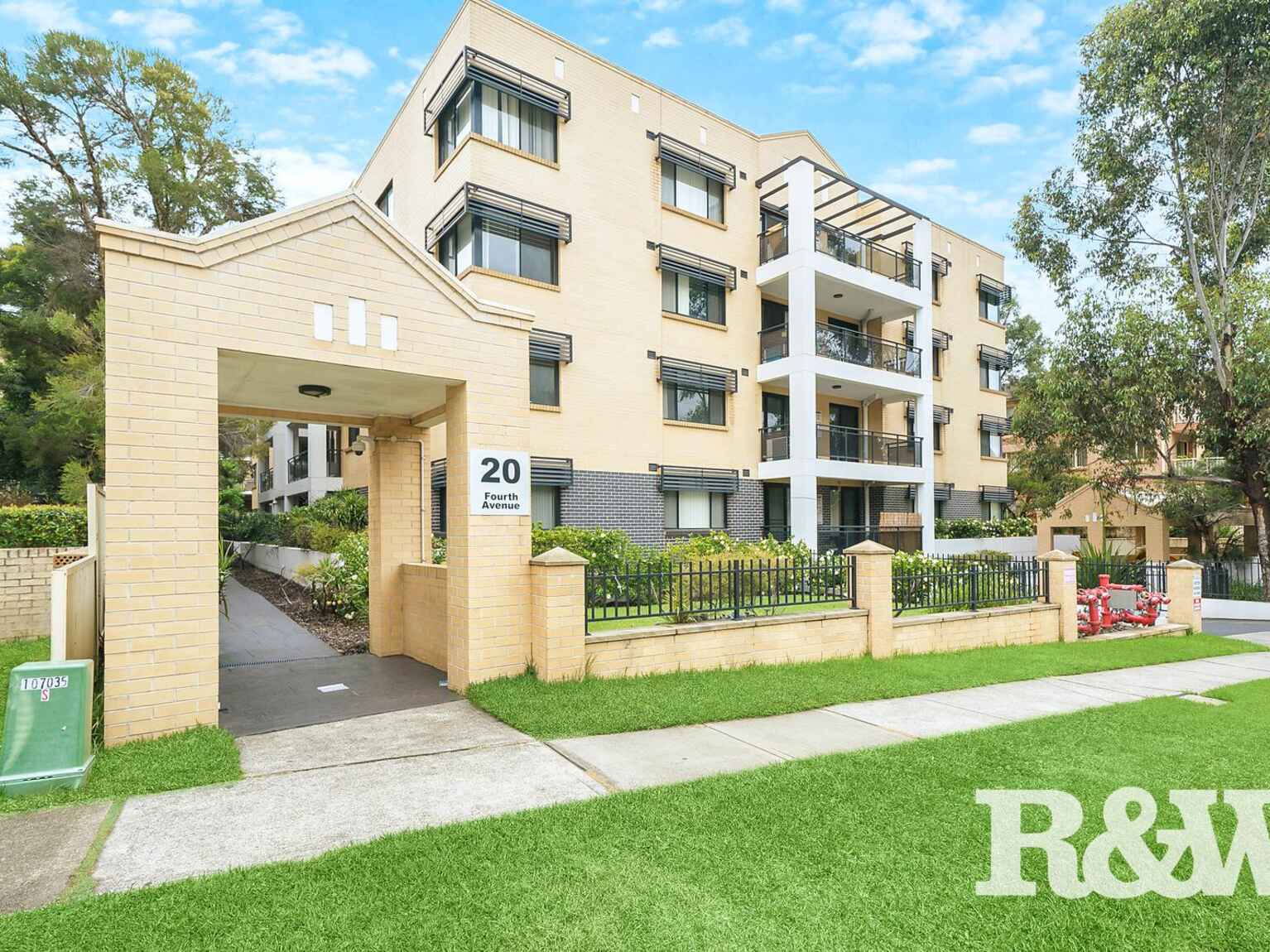 20/20-22 Fourth Avenue Blacktown