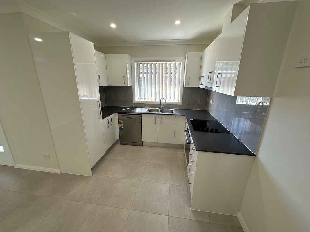 8A Cunningham Crescent Blacktown