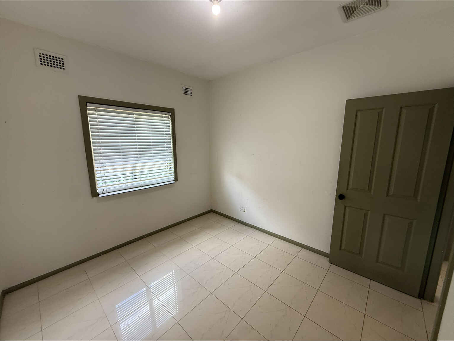 17 Mountview Avenue Doonside