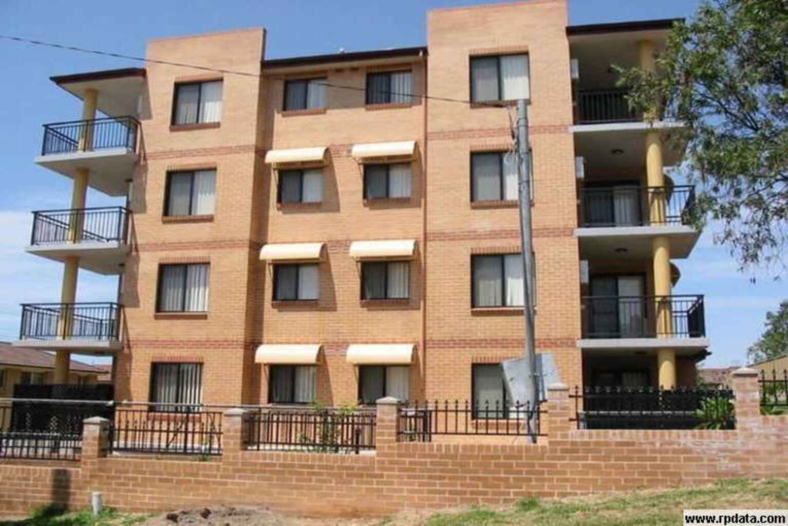 14/4-6 Clifton Street Blacktown
