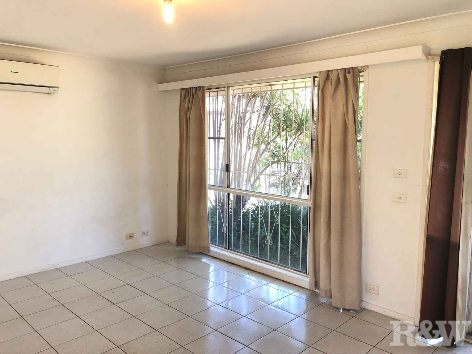 12 Camphorlaurel Court Doonside
